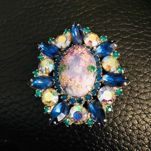 Costume Jewelry brooch